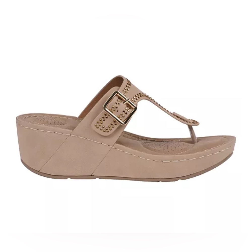 Good Choice Women’s Alani Beige Crystal Wedge Sandals Size 37 (6.5-7) New in Box